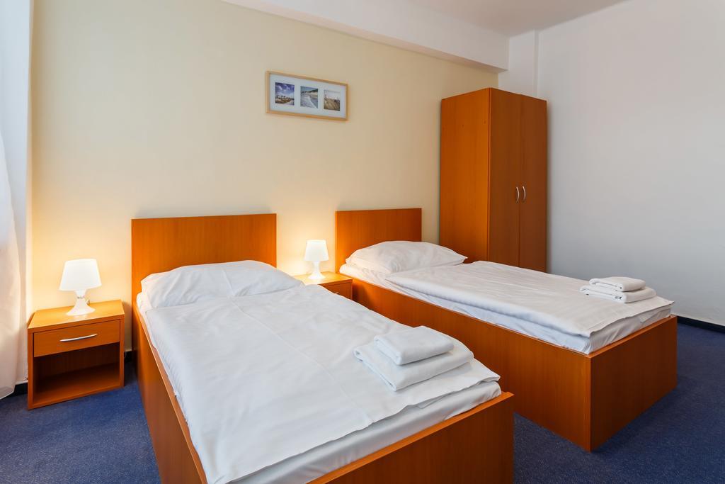 Hotel Veronika اوسترافا المظهر الخارجي الصورة