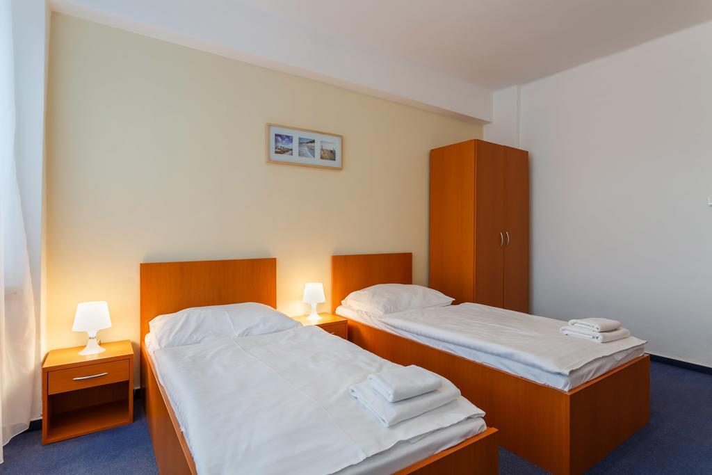 Hotel Veronika اوسترافا المظهر الخارجي الصورة