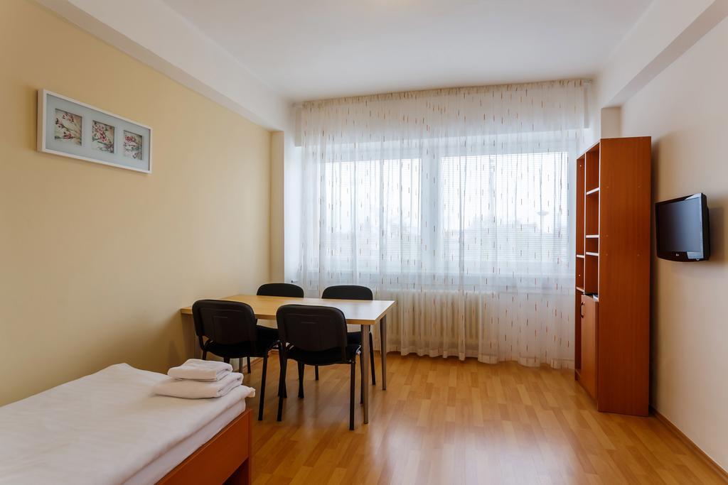 Hotel Veronika اوسترافا المظهر الخارجي الصورة