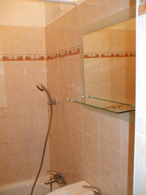 Hotel Veronika اوسترافا الغرفة الصورة